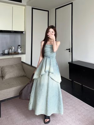 Summer Style Vintage Design Sense Niche Denim Strapless Skirt Off-shoulder Sexy Waist-cinching Dress