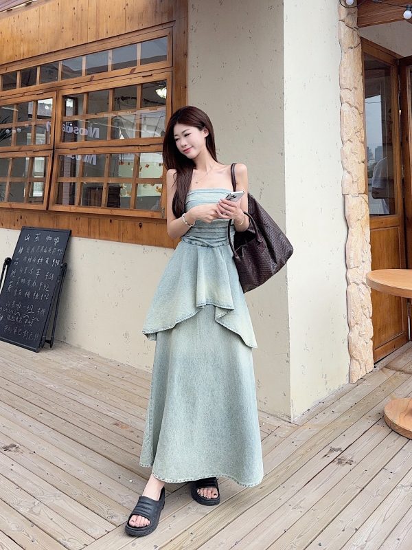 Summer Style Vintage Design Sense Niche Denim Strapless Skirt Off-shoulder Sexy Waist-cinching Dress - Image 3