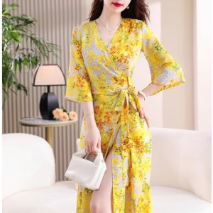 Tourism Wear Take Beach Dress Women 2025 New Style A Chip Seaside Vacation Dress