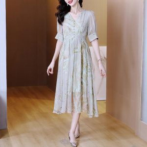 Silk Skirt 2025 New Style Mulberry silk V Neck Feather Flower Dress